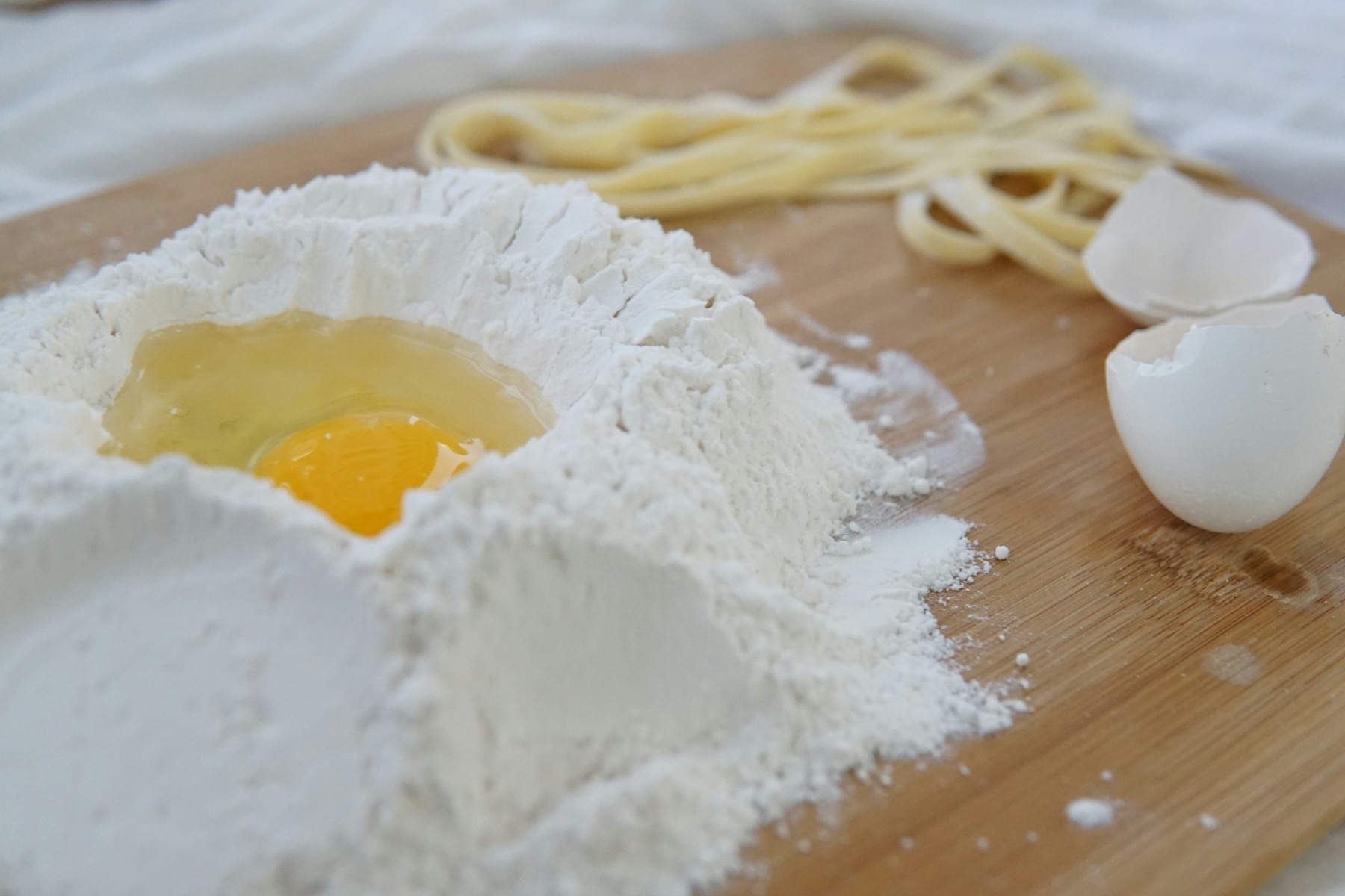 Flour and egg ready for making pasta
